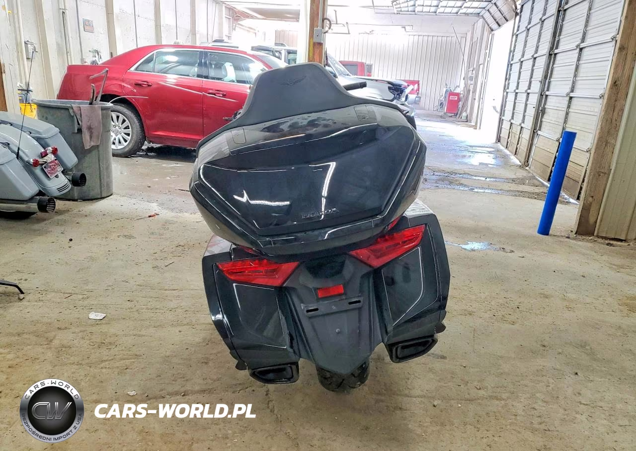 2023 Honda Gl1800 VIN:JH2SC790XPK500376 - 4
