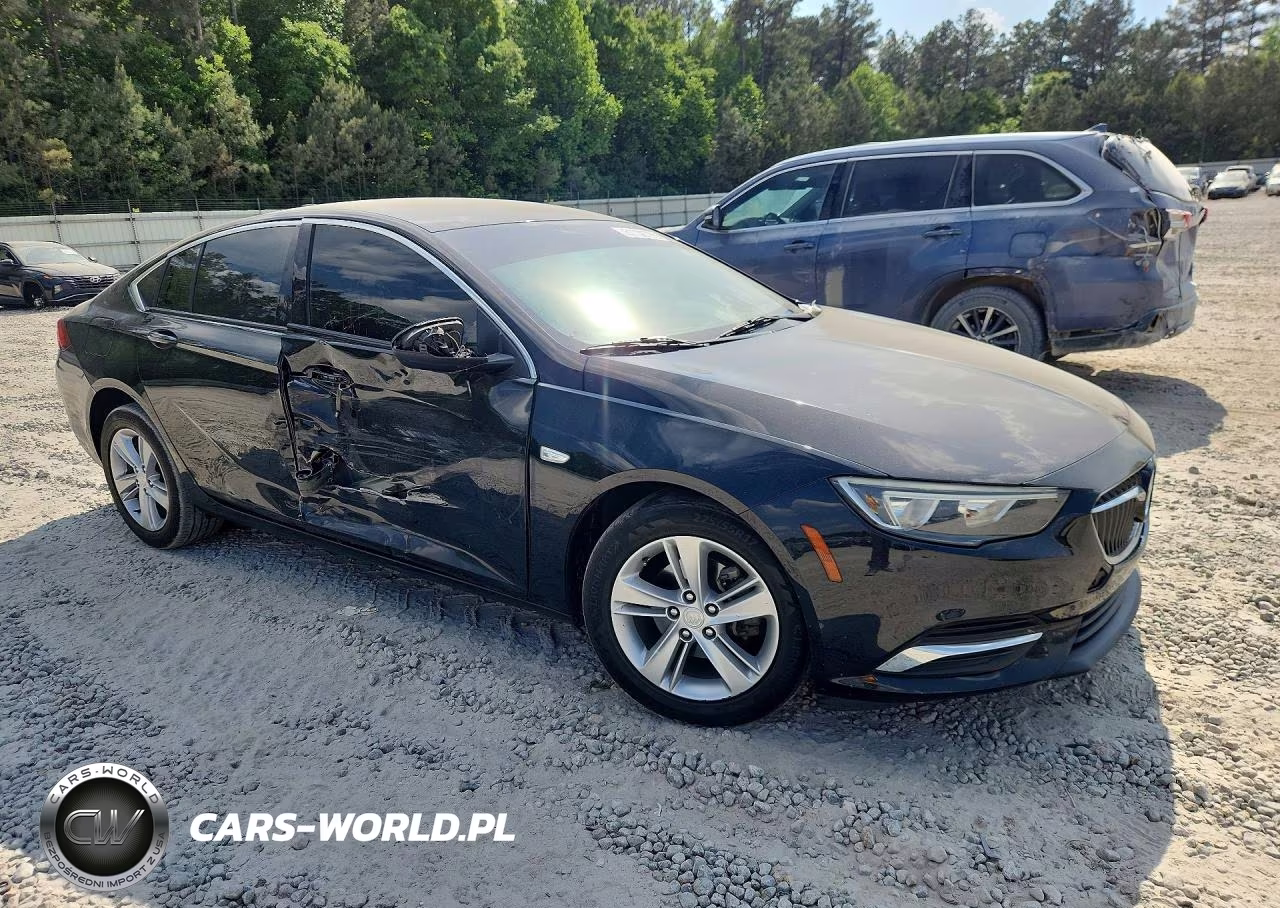 2018 Buick Regal Preferred VIN:W04GL6SX7J1078896 - 4