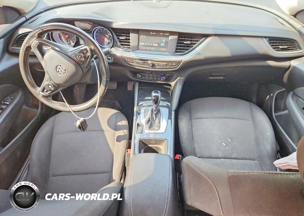 2018 Buick Regal Preferred VIN:W04GL6SX7J1078896 - 8