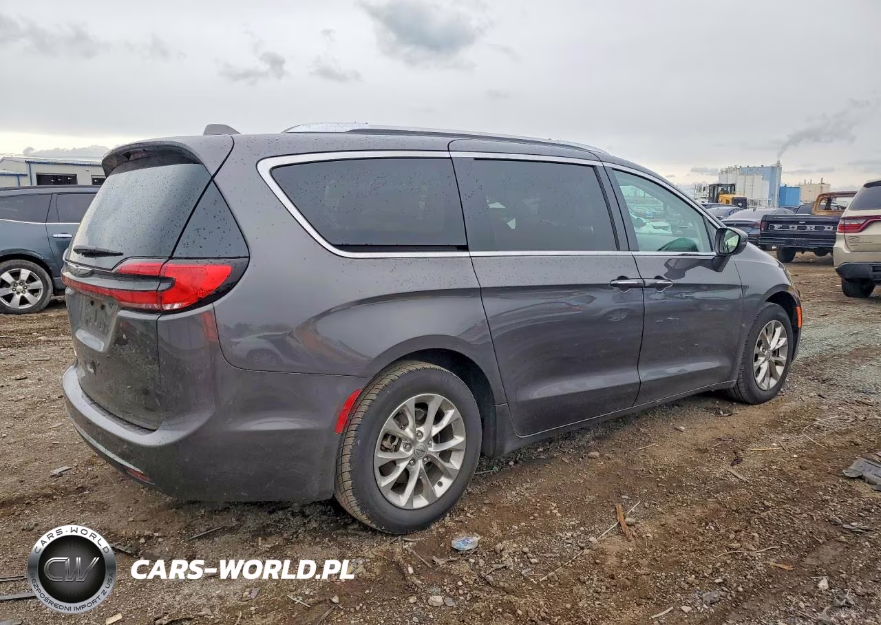 2021 Chrysler Pacifica Touring L VIN:2C4RC1BG6MR576170 - 3