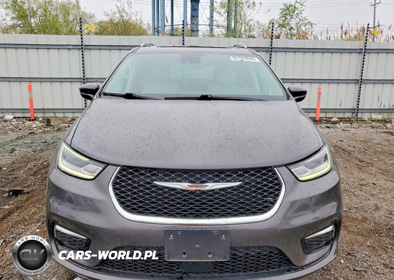 2021 Chrysler Pacifica Touring L VIN:2C4RC1BG6MR576170 - 5