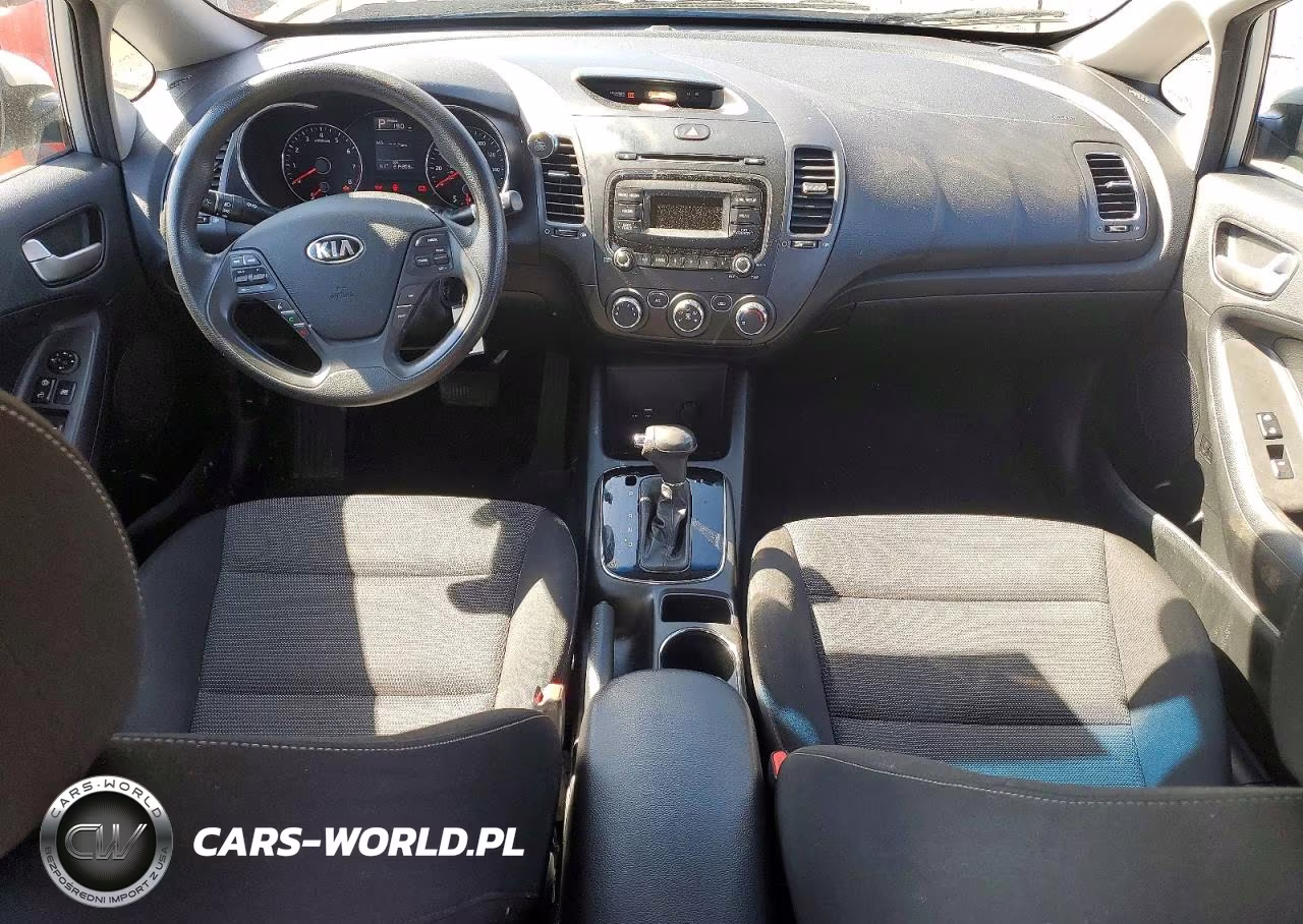 2018 Kia Forte Lx VIN:3KPFK4A74JE219463 - 8
