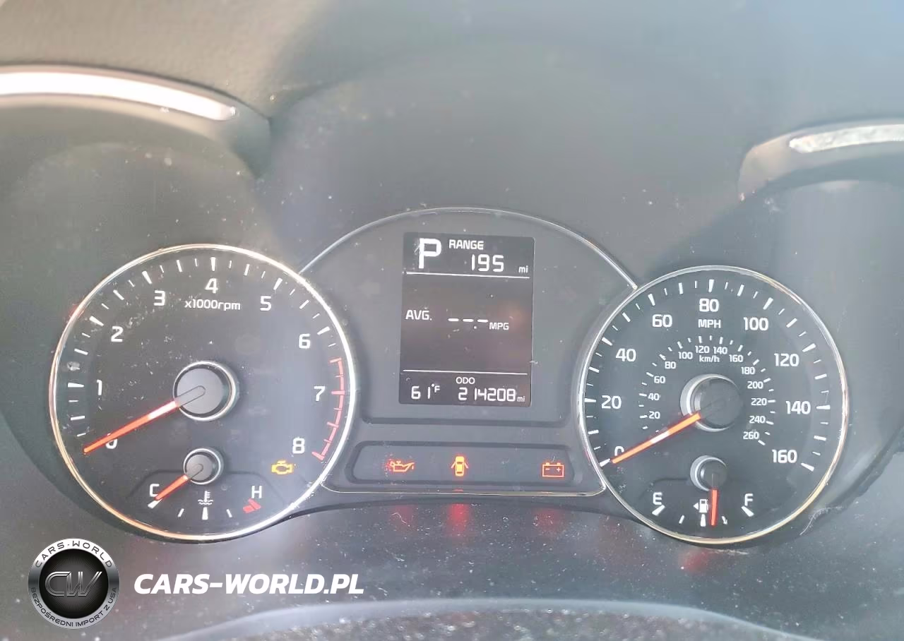 2018 Kia Forte Lx VIN:3KPFK4A74JE219463 - 9