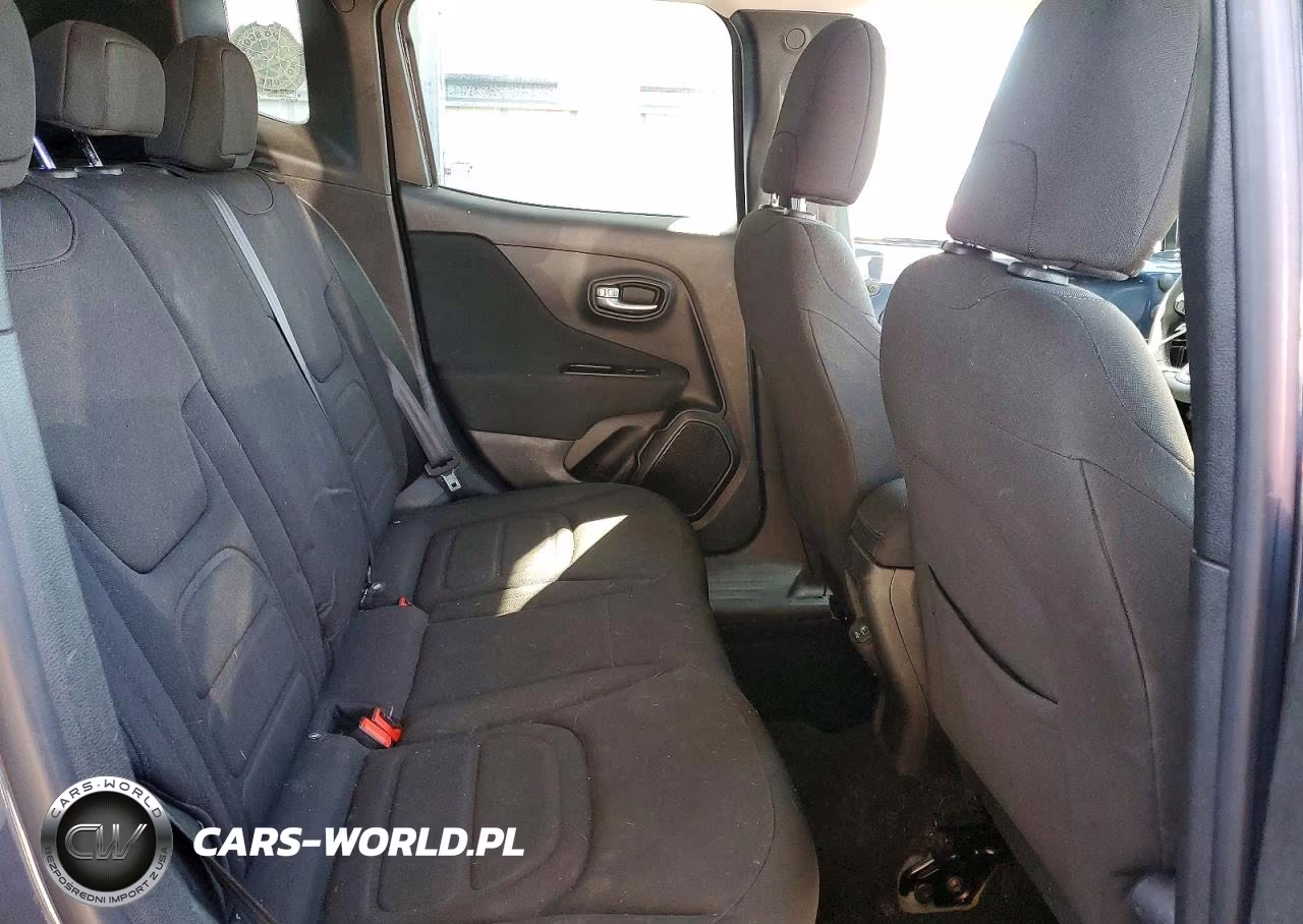 2021 Jeep Renegade Latitude VIN:ZACNJCBB0MPM24231 - 11