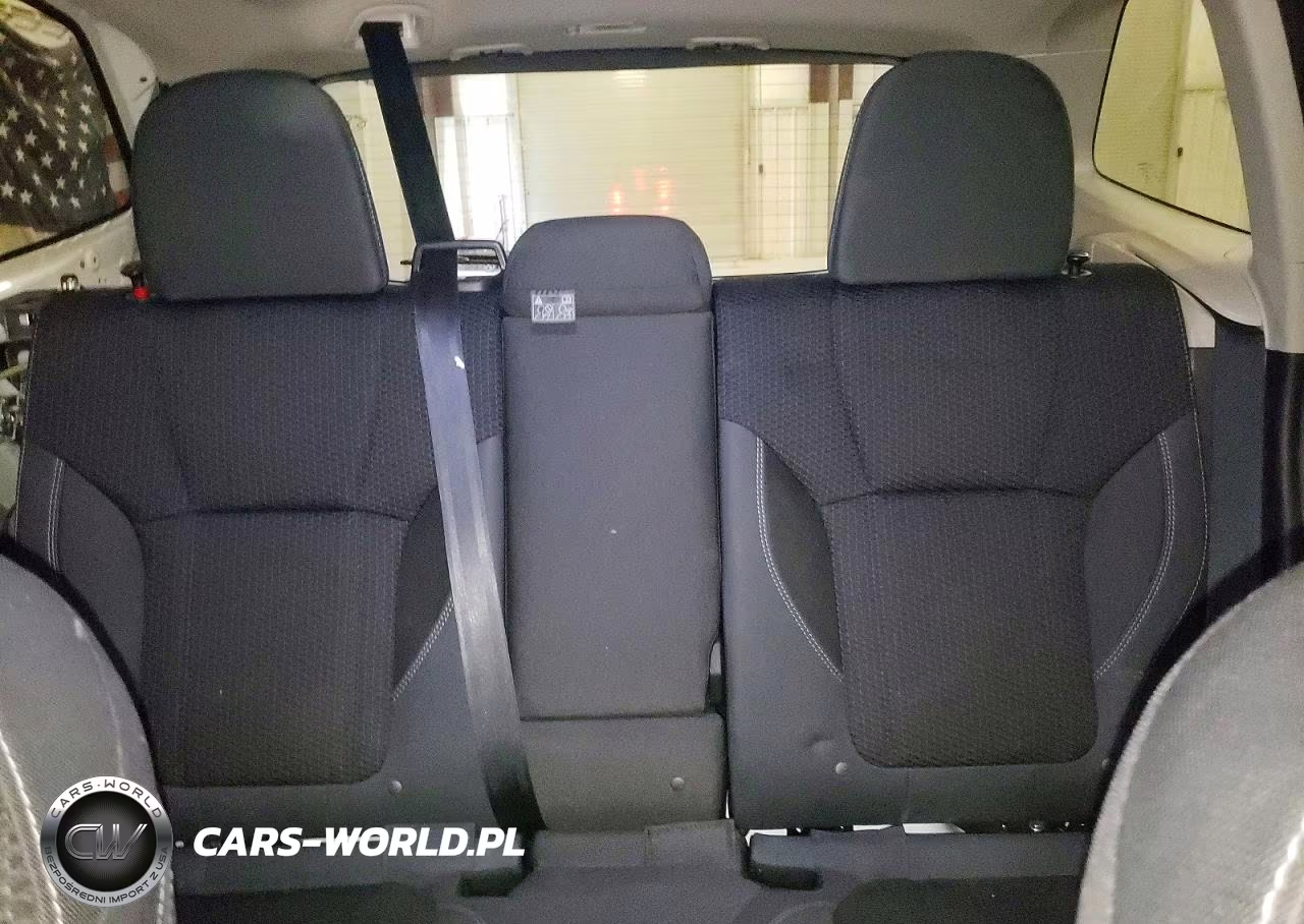 2023 Subaru Forester Premium VIN:JF2SKAEC9PH413513 - 10