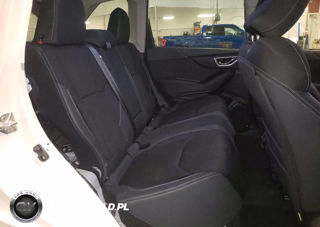 2023 Subaru Forester Premium VIN:JF2SKAEC9PH413513 - 11