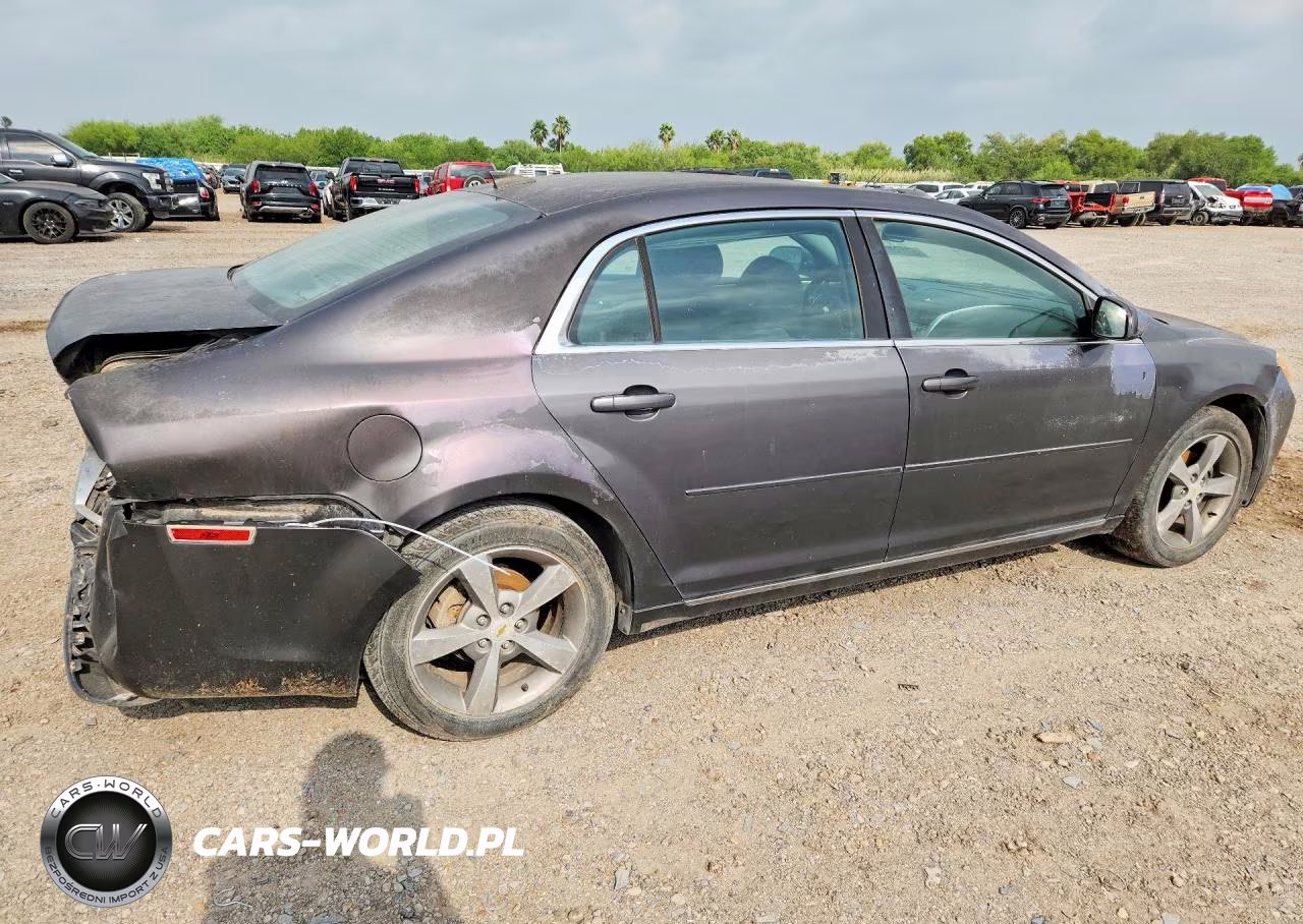 2011 Chevrolet Malibu VIN:1G1ZC5EU1BF323943 - 3