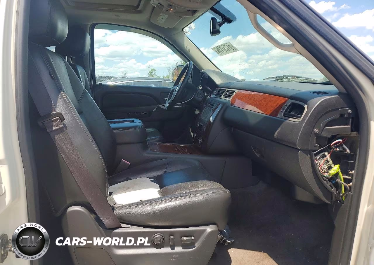 2014 Chev Suburban K1500 Ltz VIN:1GNSKKE73ER148710 - 5