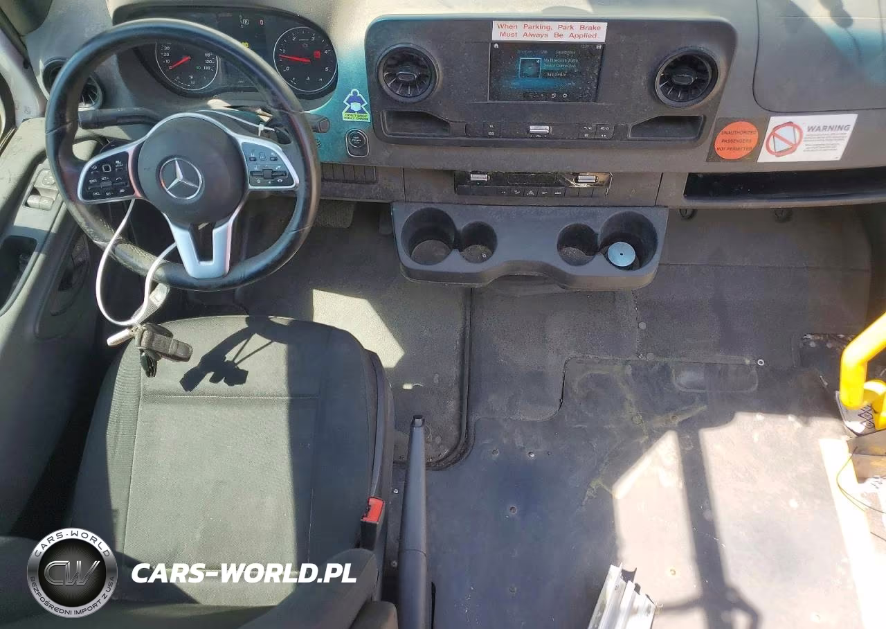 2023 Mercedes-Benz Sprinter 4500 VIN:W1X9K2319PN255972 - 8