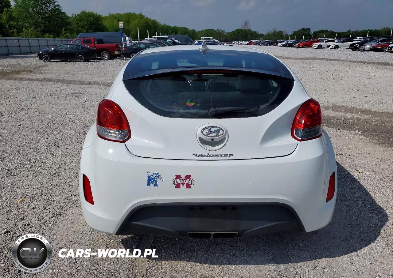 2015 Hyundai Veloster VIN:KMHTC6AD9FU242887 - 6