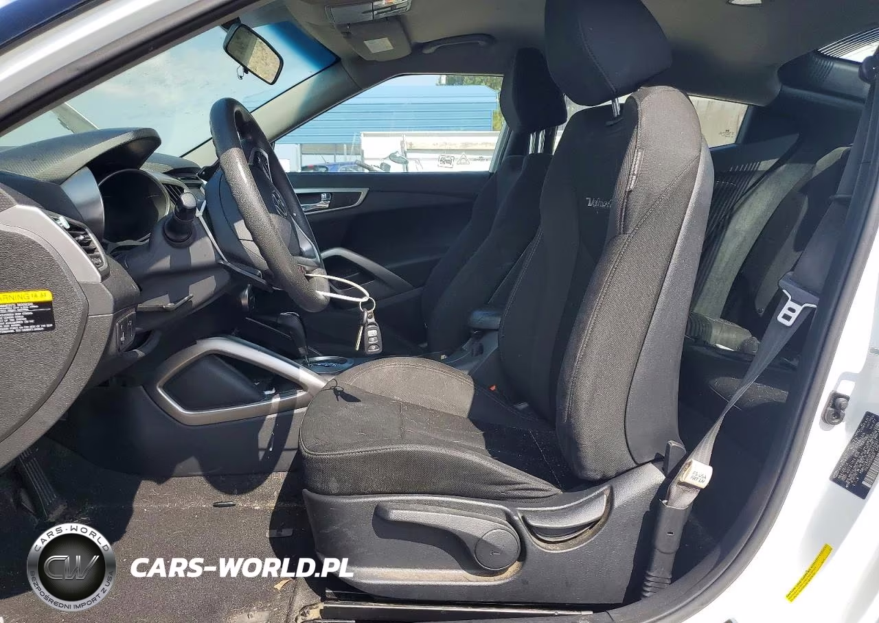 2015 Hyundai Veloster VIN:KMHTC6AD9FU242887 - 7