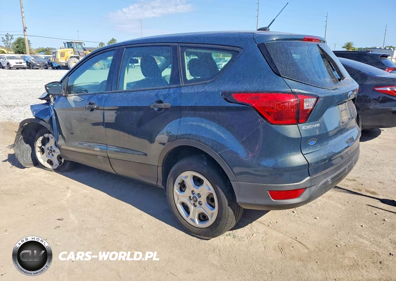 2019 Ford Escape S VIN:1FMCU0F75KUB21099 - 2