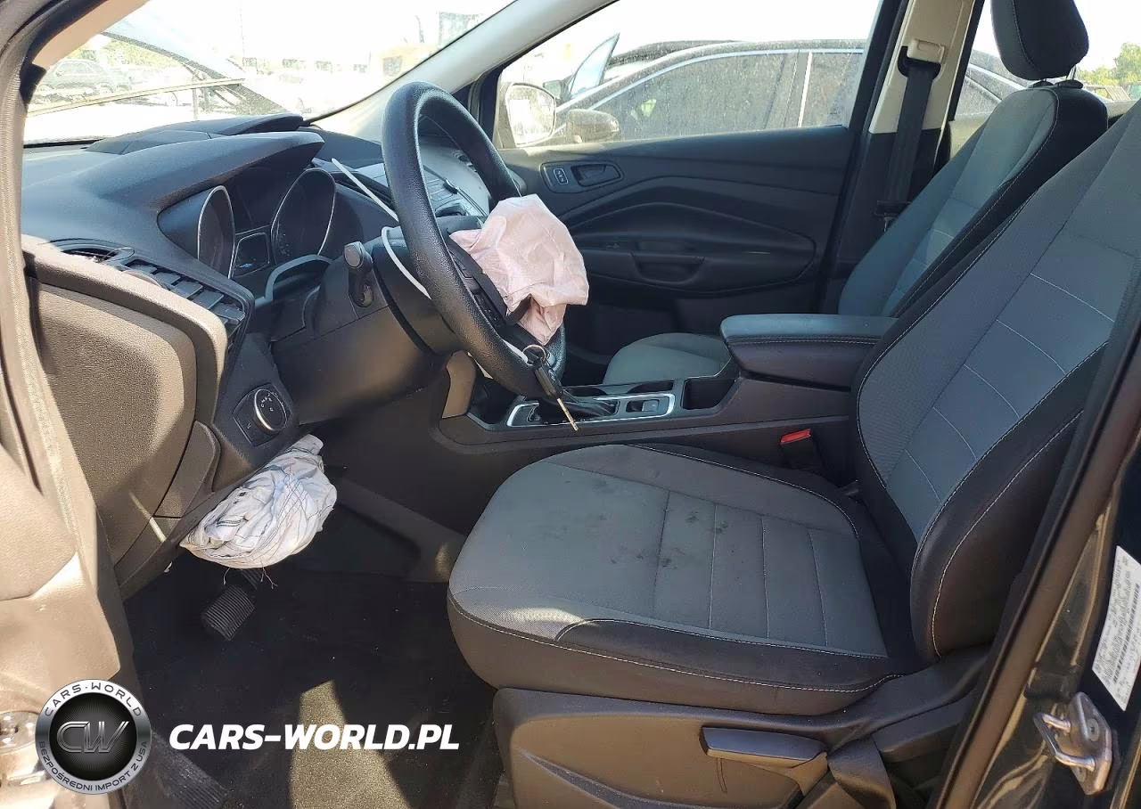 2019 Ford Escape S VIN:1FMCU0F75KUB21099 - 7