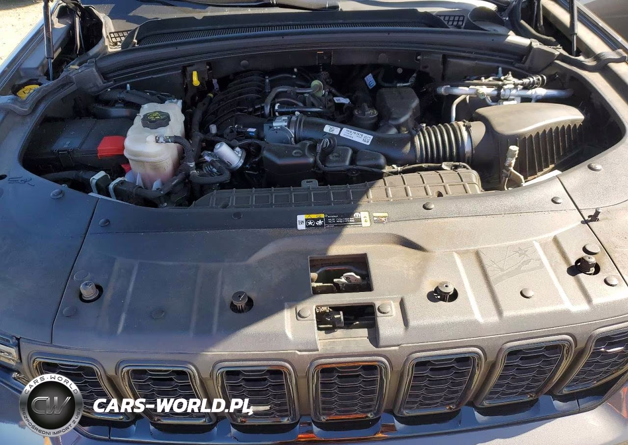2023 Jeep Grand Cherokee Laredo VIN:1C4RJHAG9PC660108 - 12