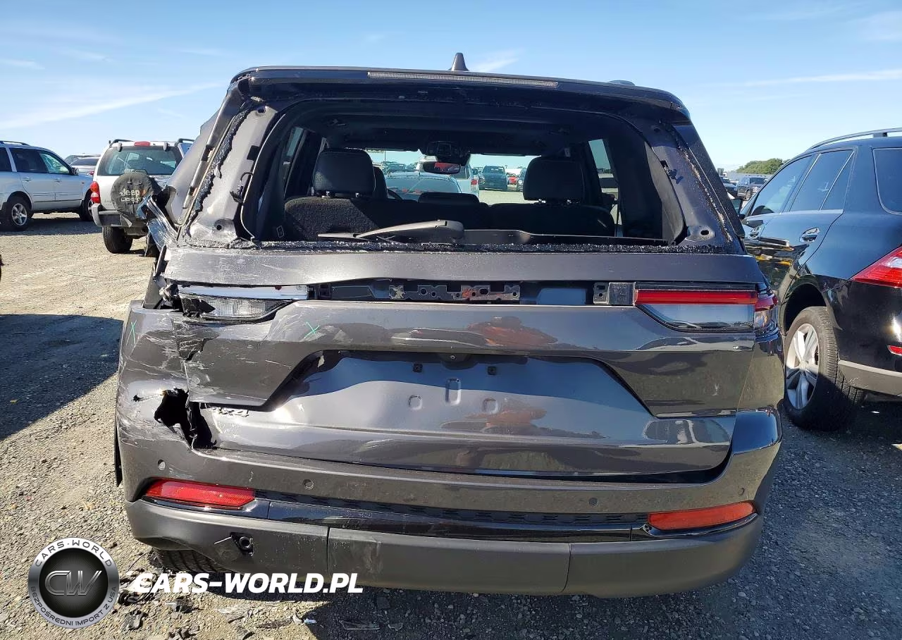 2023 Jeep Grand Cherokee Laredo VIN:1C4RJHAG9PC660108 - 6