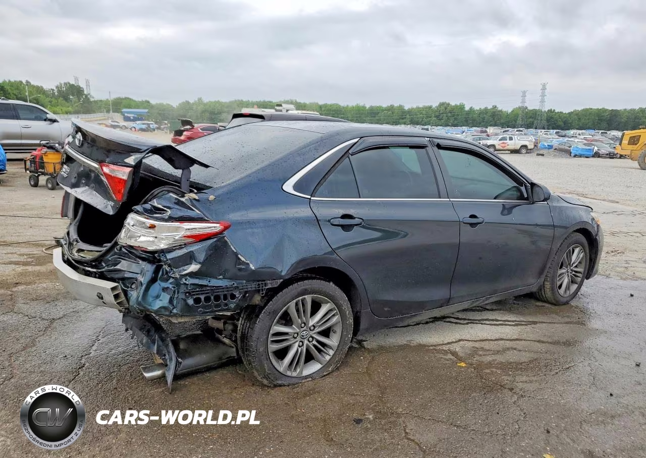2015 Toyota Camry Se VIN:4T1BF1FK1FU035777 - 3