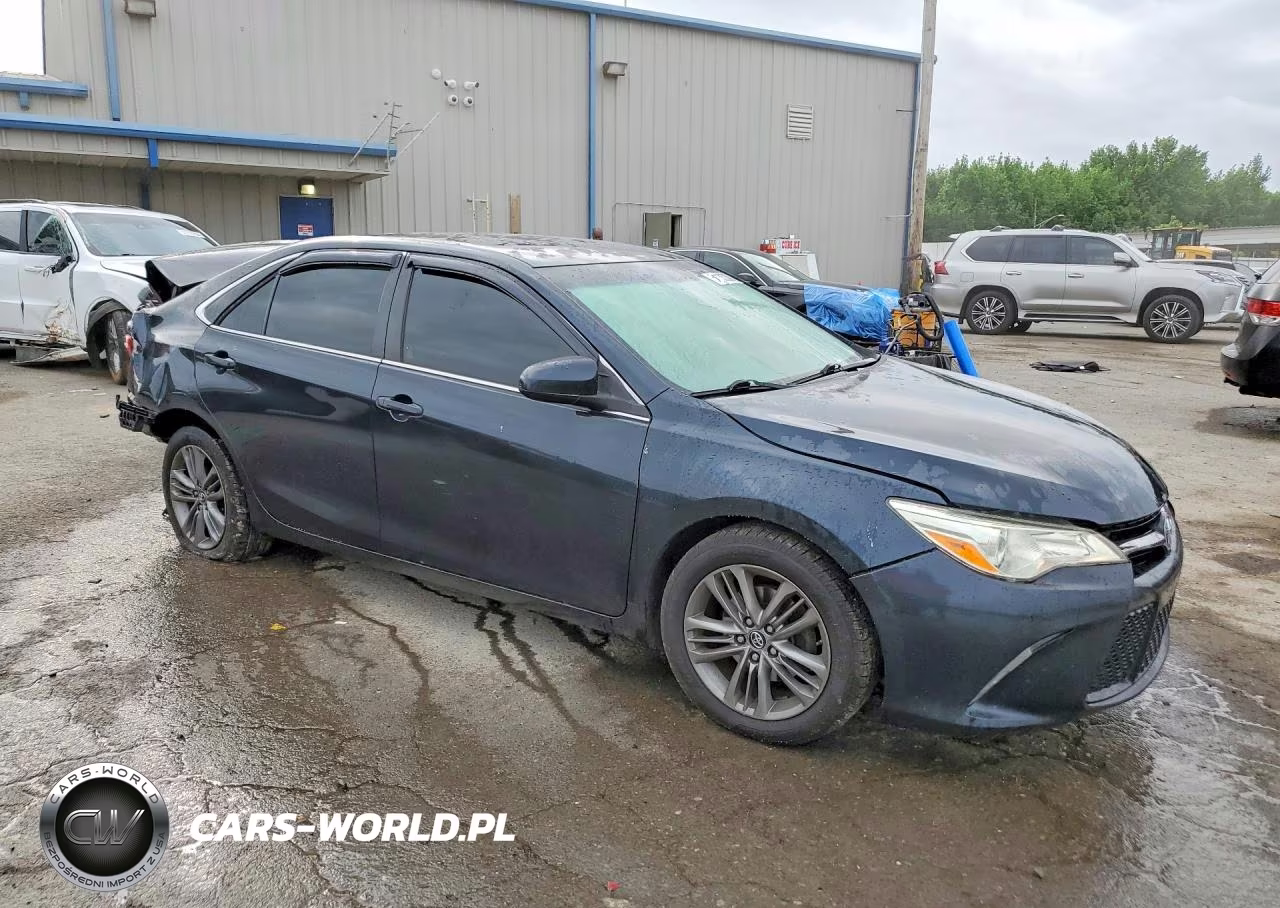 2015 Toyota Camry Se VIN:4T1BF1FK1FU035777 - 4