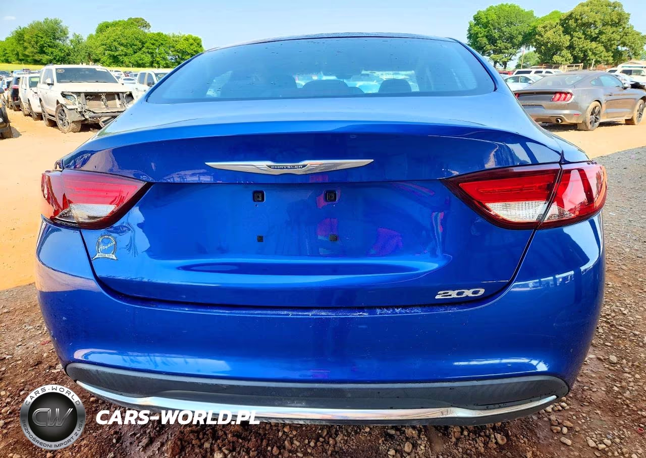 2015 Chrysler 200 Limited VIN:1C3CCCAB8FN552447 - 6