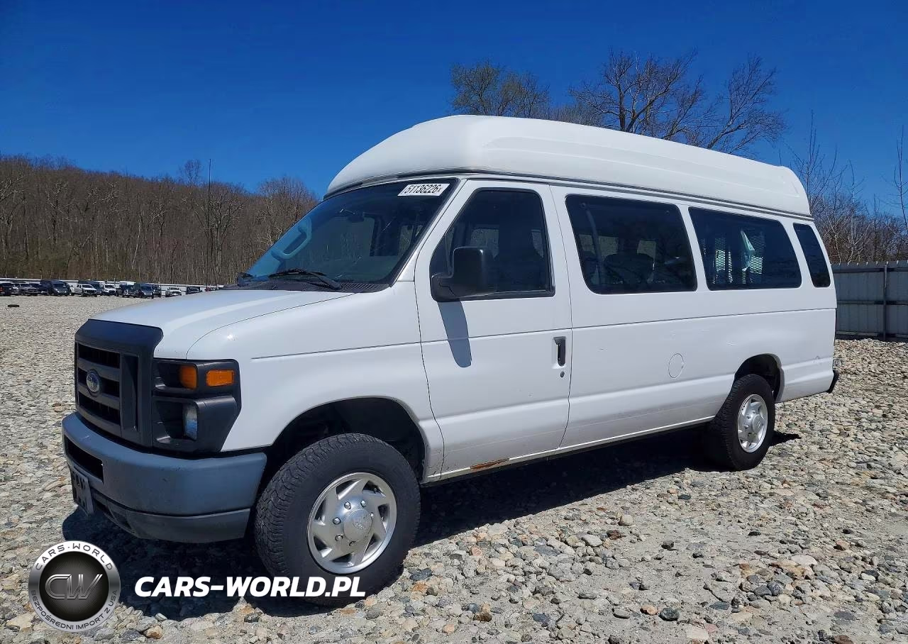 2013 Ford Econoline E350 Super Duty Van