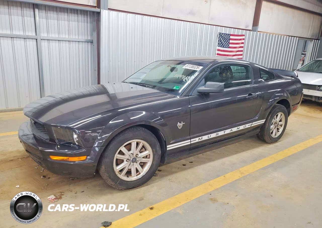 2009 Ford Mustang V6-V6 Premium