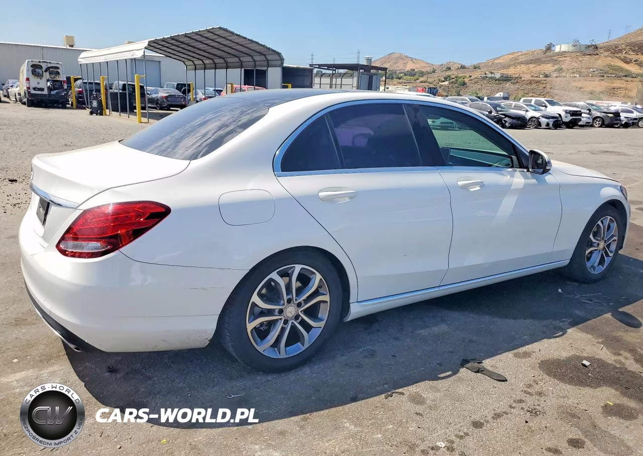 2017 Mercedes-Benz C 300 VIN:55SWF4JB9HU195611 - 3