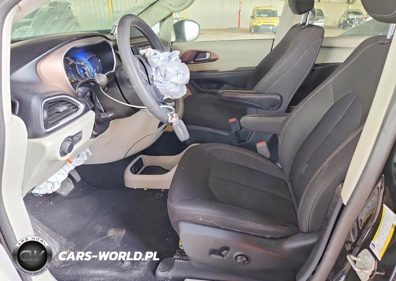 2023 Chrysler Voyager Lx VIN:2C4RC1CG0PR616441 - 7