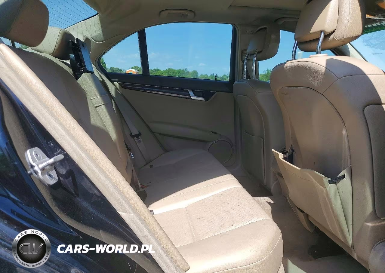 2013 Mercedes-Benz C 300 4Matic VIN:WDDGF8AB3DG132989 - 10