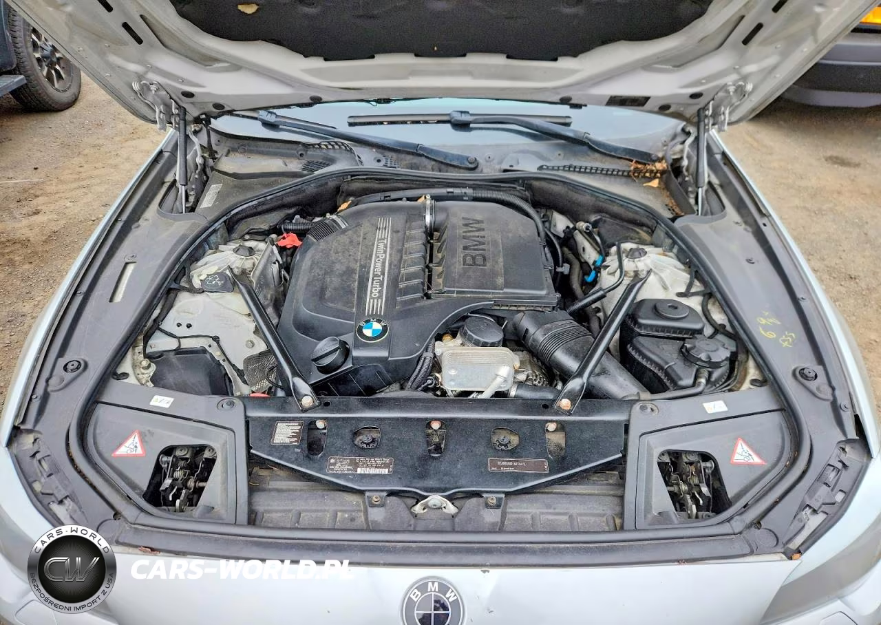 2012 BMW 535 Xi VIN:WBAFU7C50CDU56671 - 11