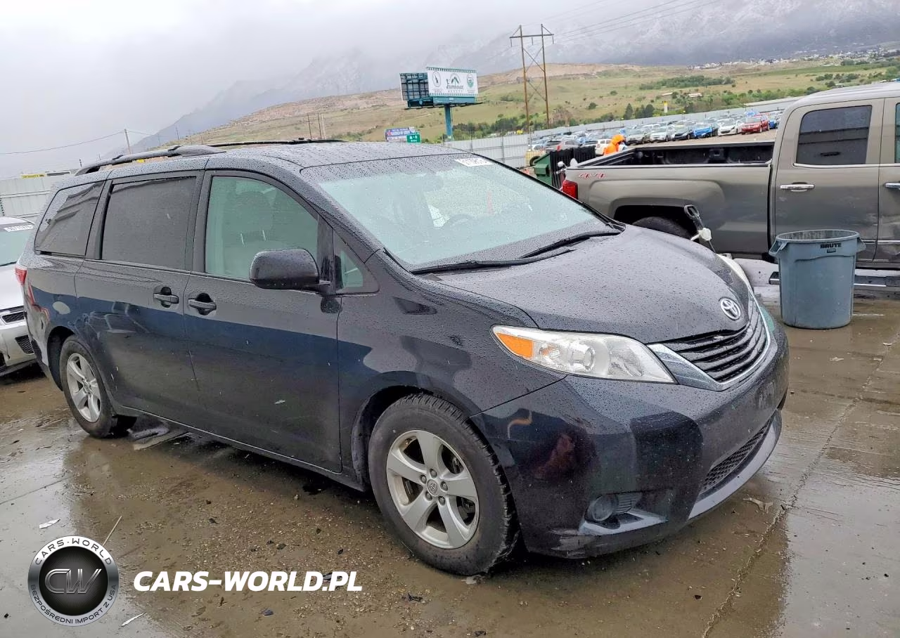 2016 Toyota Sienna Le VIN:5TDKK3DC5GS729868 - 4