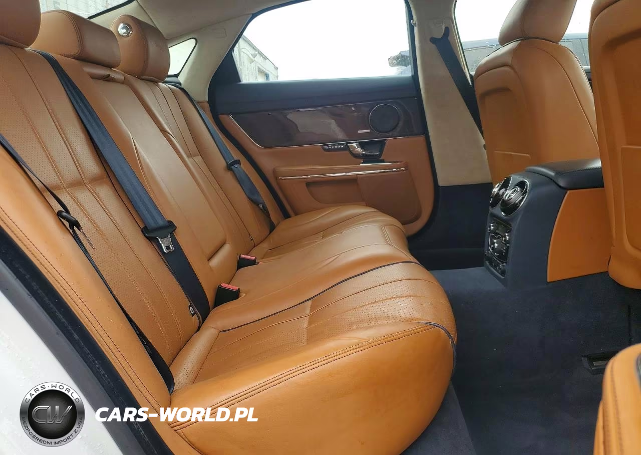 2012 Jaguar Xj Supercharged VIN:SAJWA1GE0CMV28571 - 10