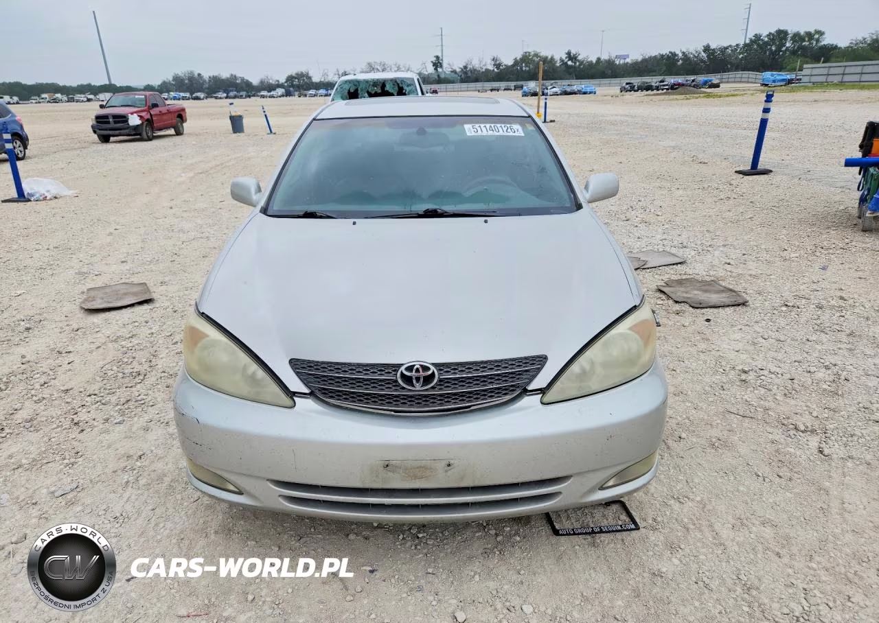 2003 Toyota Camry Xle V6 VIN:4T1BF30KX3U048933 - 5