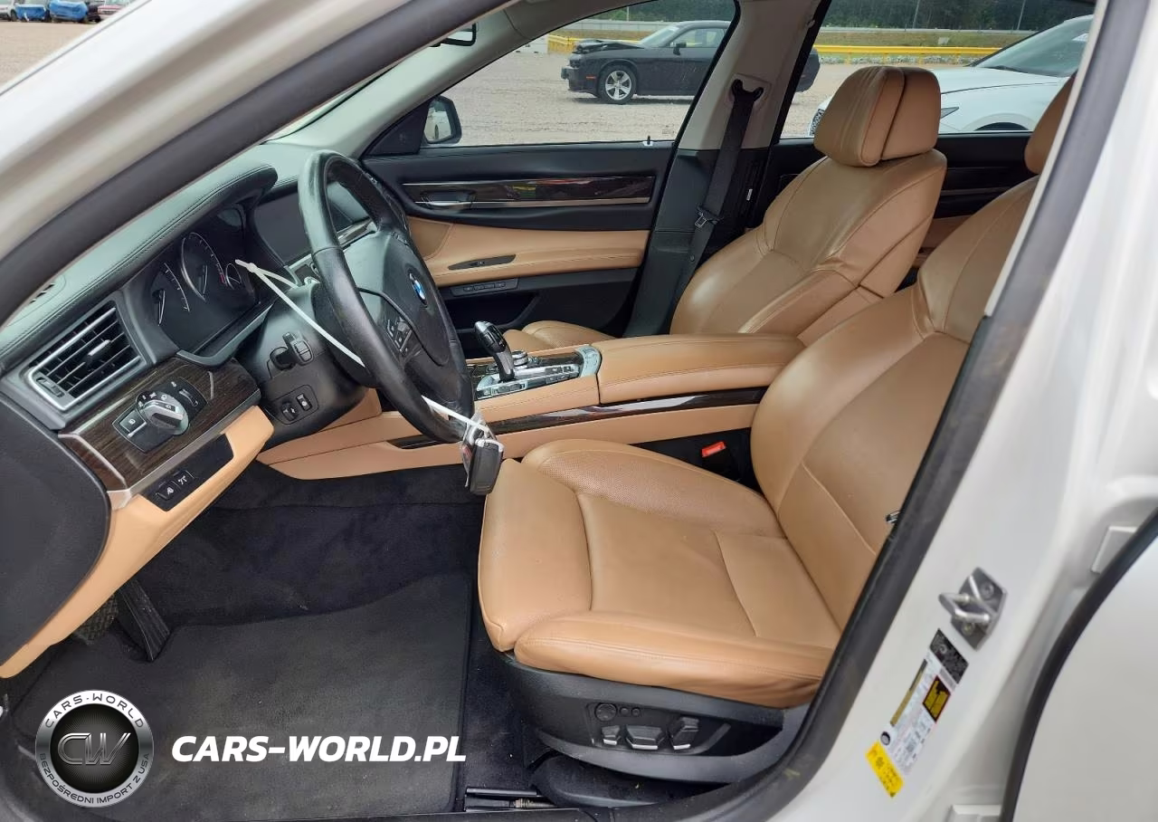 2011 BMW 750 Li VIN:WBAKB8C51BCY66992 - 7