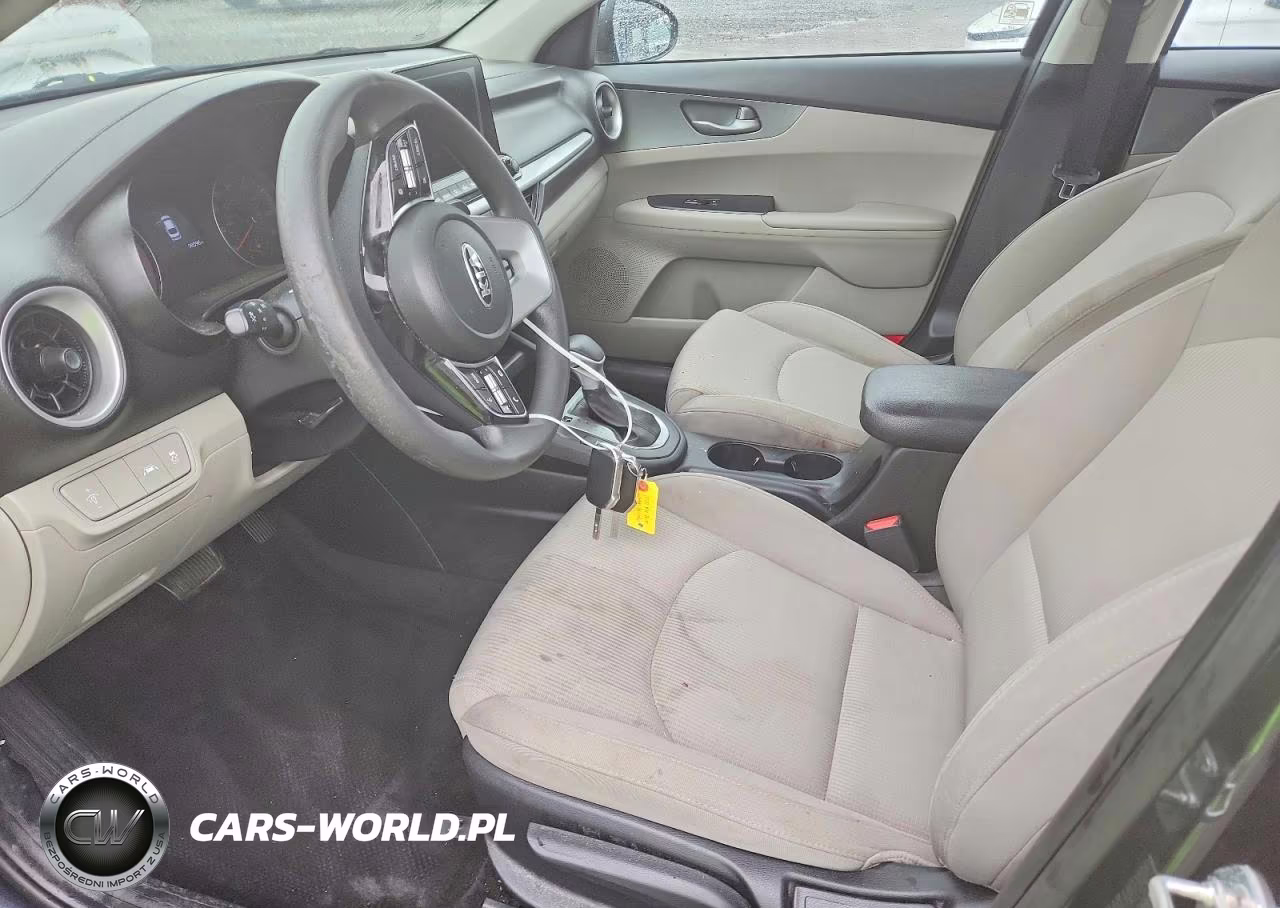 2020 Kia Forte Lxs VIN:3KPF24AD7LE193952 - 7