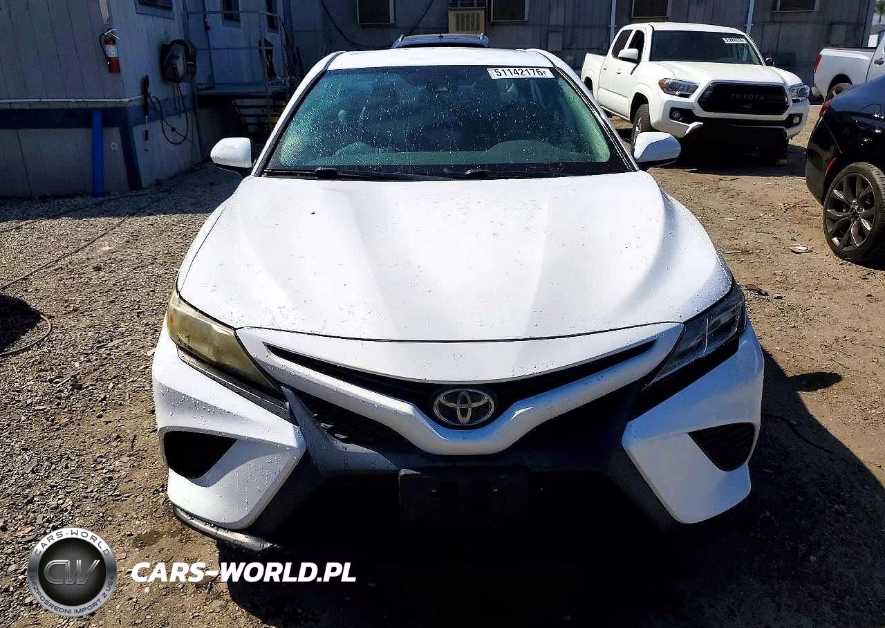 2020 Toyota Camry Se VIN:4T1G11AK9LU930991 - 5