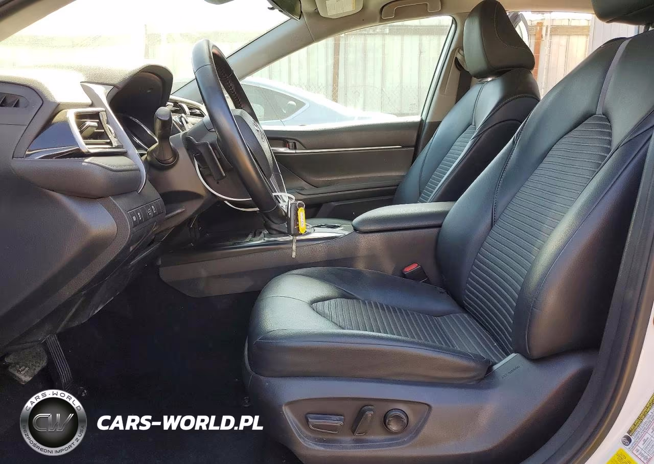2020 Toyota Camry Se VIN:4T1G11AK9LU930991 - 7