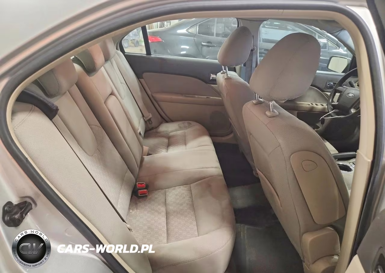 2010 Ford Fusion Se VIN:3FAHP0HA0AR327193 - 10