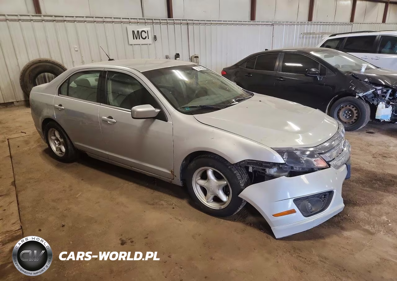2010 Ford Fusion Se VIN:3FAHP0HA0AR327193 - 4