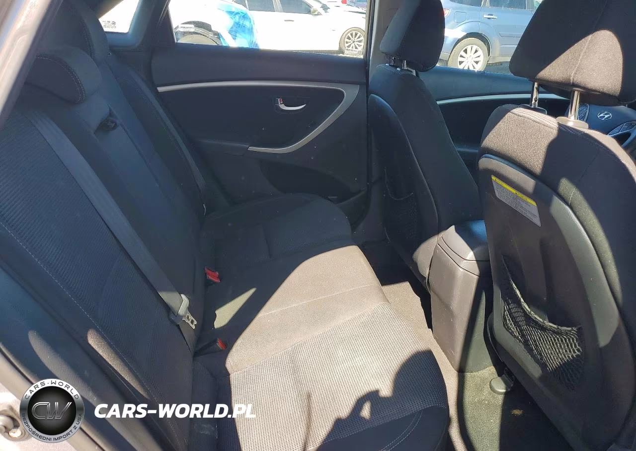 2013 Hyundai Elantra Gt Base VIN:KMHD35LE7DU058002 - 10