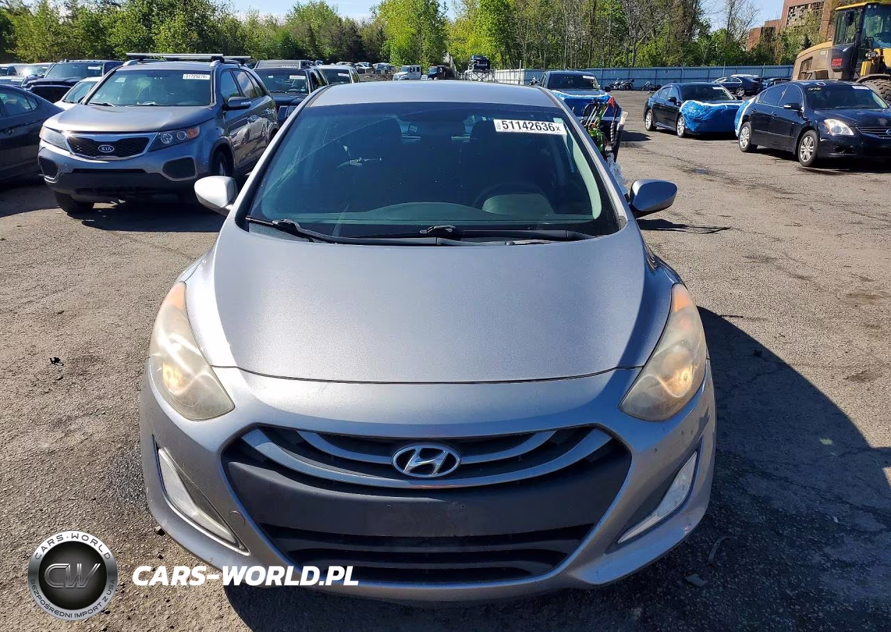 2013 Hyundai Elantra Gt Base VIN:KMHD35LE7DU058002 - 5
