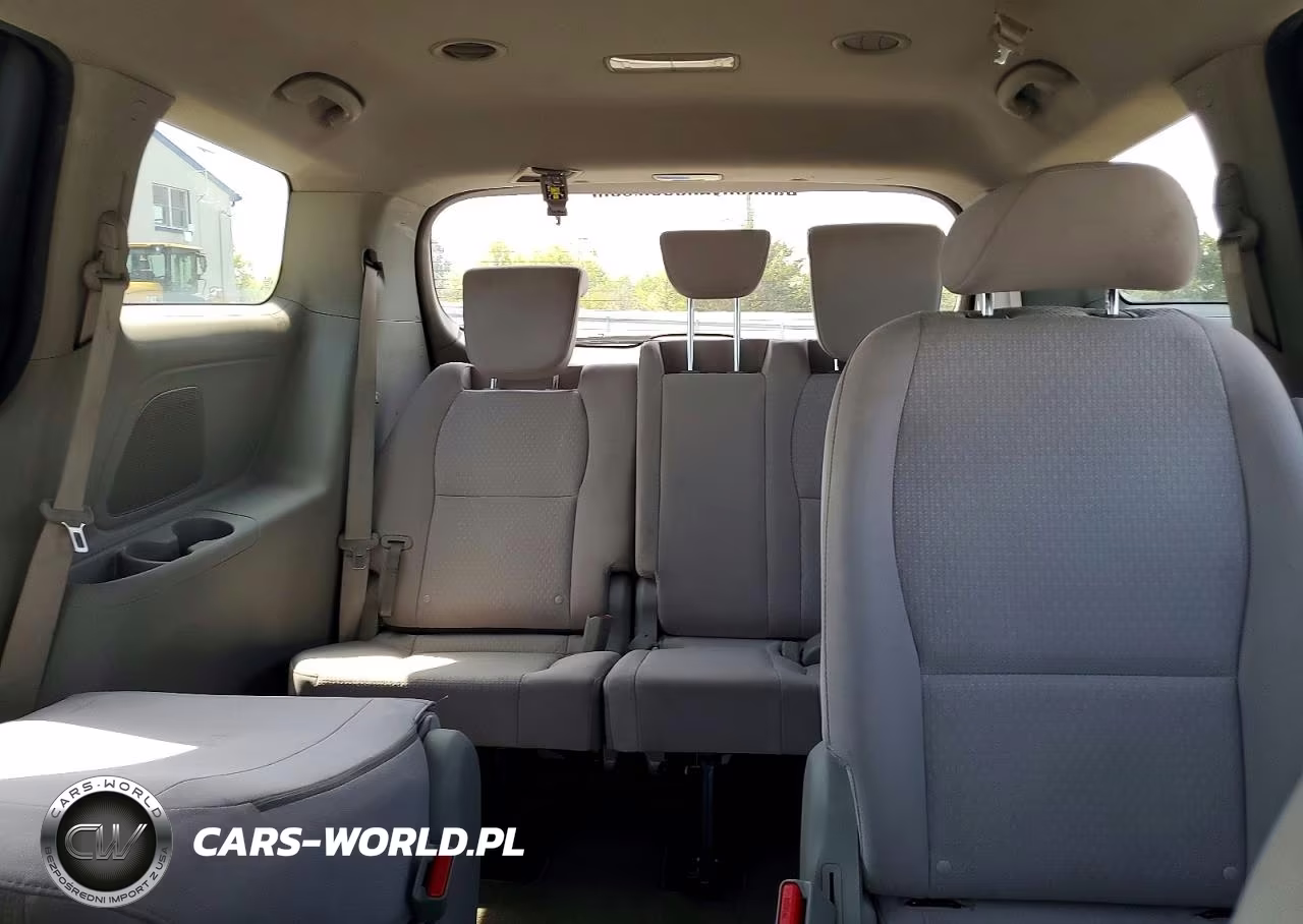 2018 Kia Sedona Lx VIN:KNDMB5C12J6395763 - 10