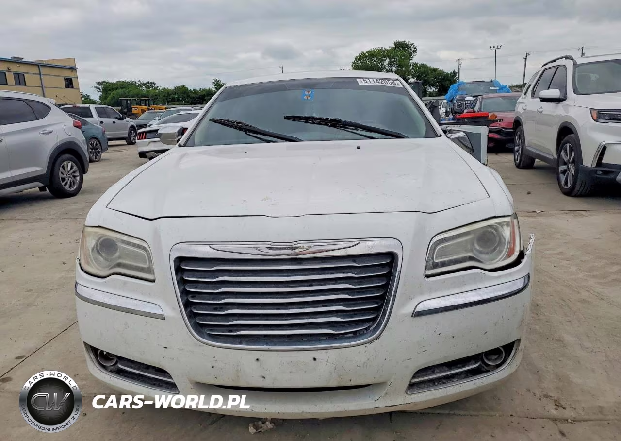 2012 Chrysler 300 Limited VIN:2C3CCACG7CH182125 - 5