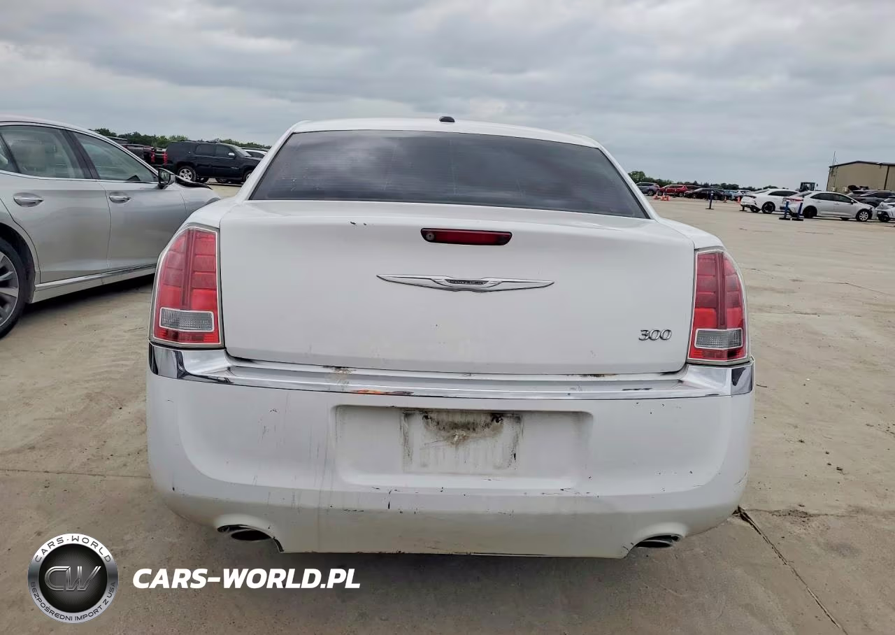 2012 Chrysler 300 Limited VIN:2C3CCACG7CH182125 - 6