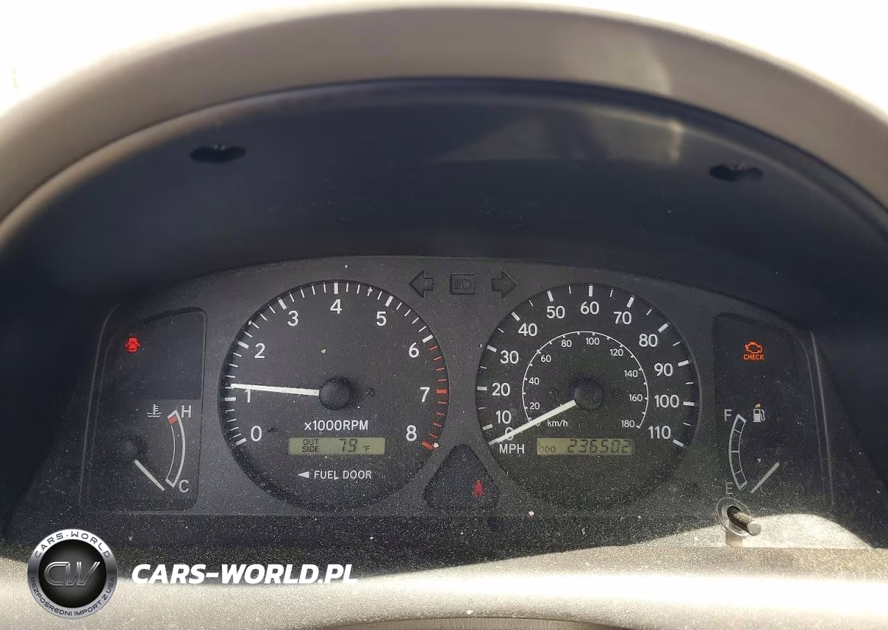2002 Toyota Corolla Le VIN:2T1BR18E32C555215 - 9