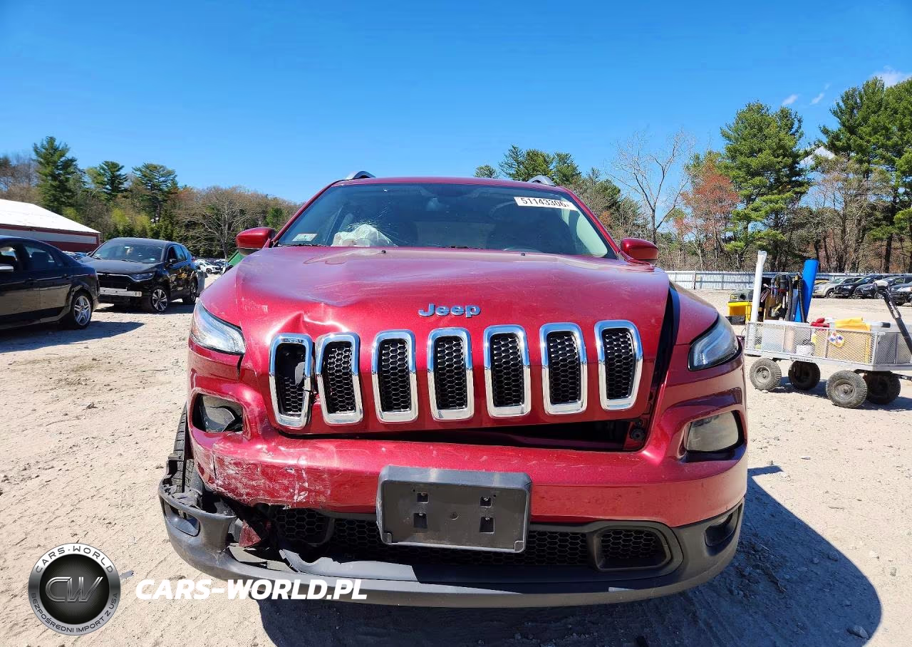 2016 Jeep Cherokee Latitude VIN:1C4PJMCB0GW330342 - 5