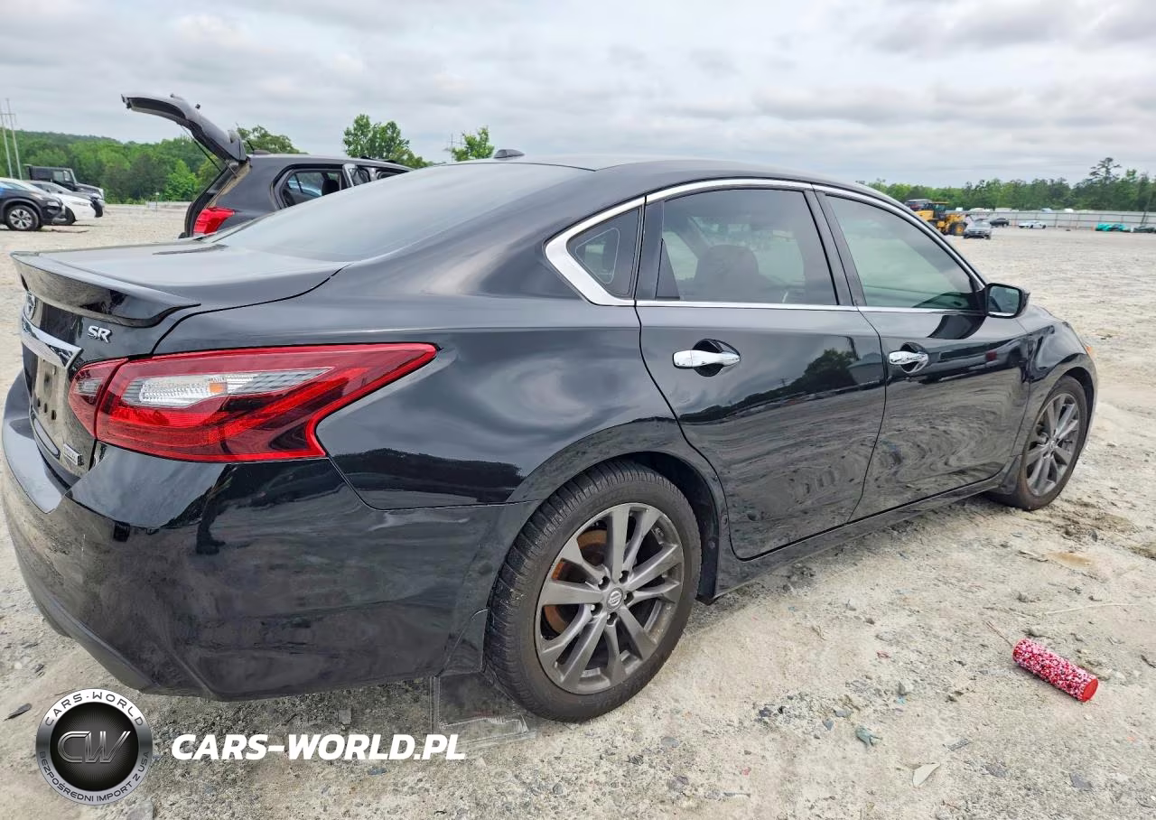 2018 Nissan Altima 2.5 Sr VIN:1N4AL3AP3JC290071 - 3