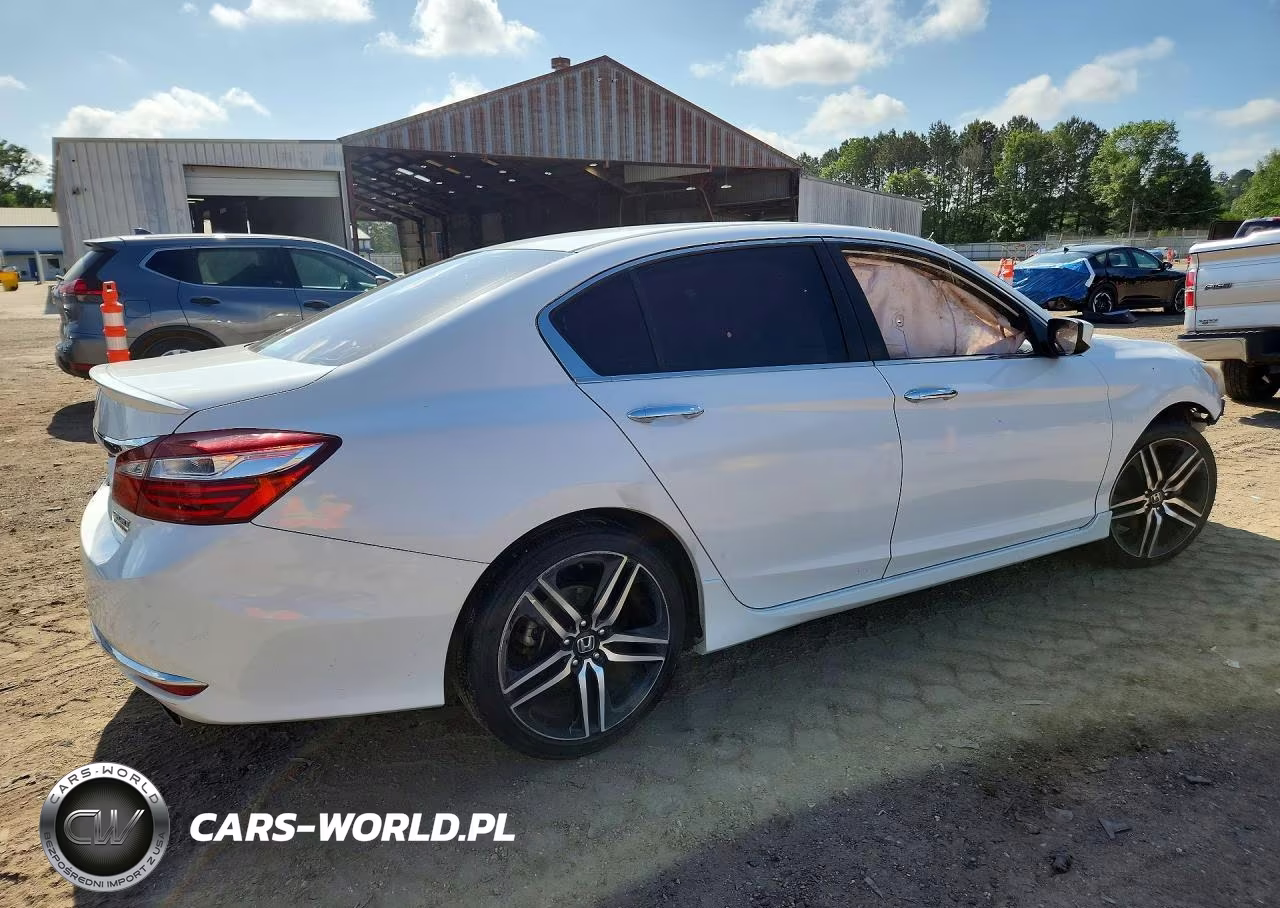 2017 Honda Accord Sport Special Edition VIN:1HGCR2F10HA100251 - 3