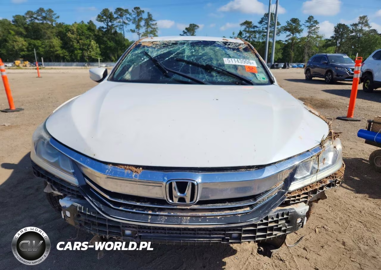 2017 Honda Accord Sport Special Edition VIN:1HGCR2F10HA100251 - 5
