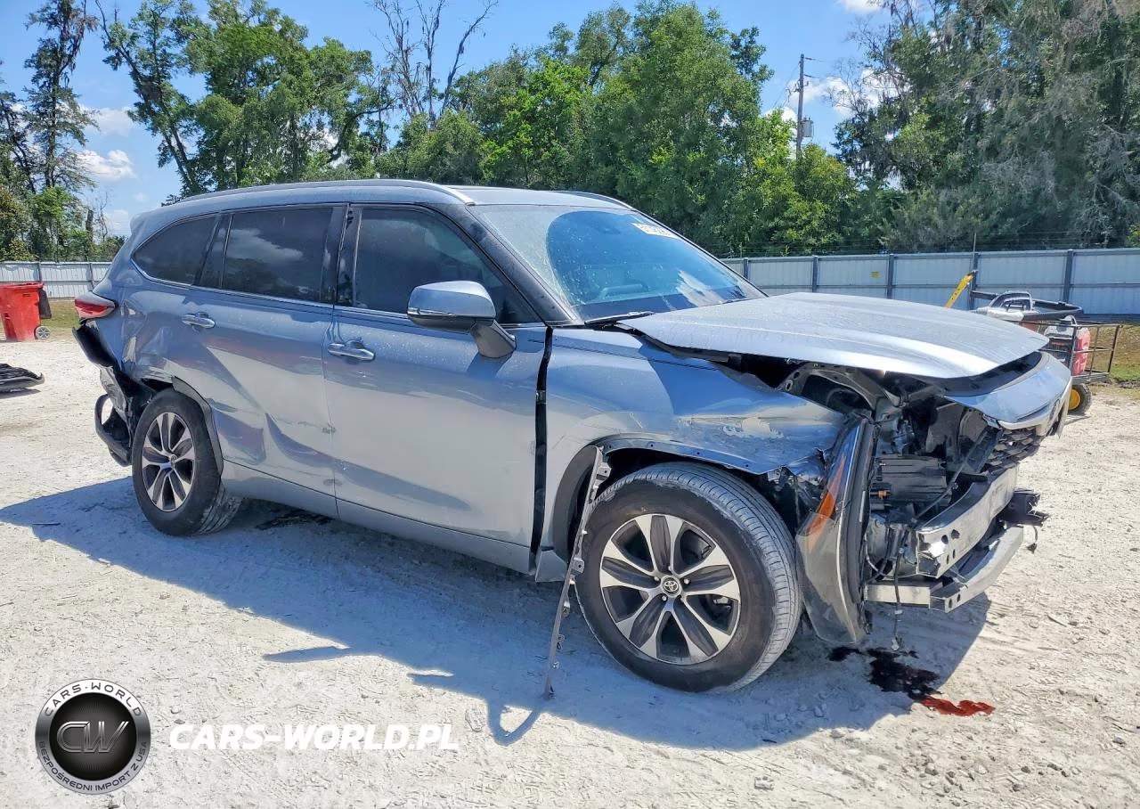 2022 Toyota Highlander Xle VIN:5TDGZRAH3NS101731 - 4