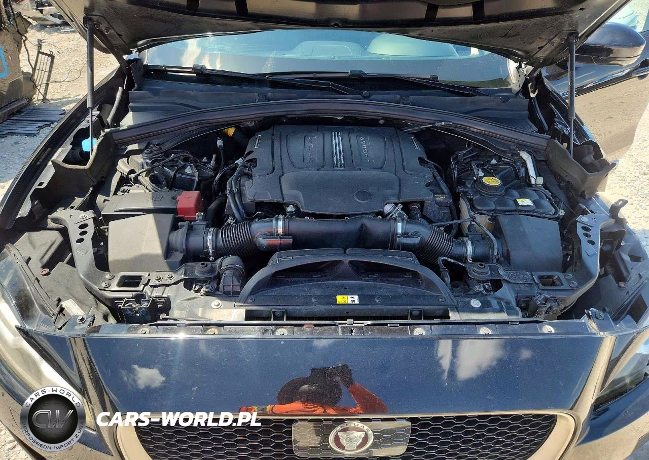 2018 Jaguar F-Pace S VIN:SADCM2FV5JA202882 - 11