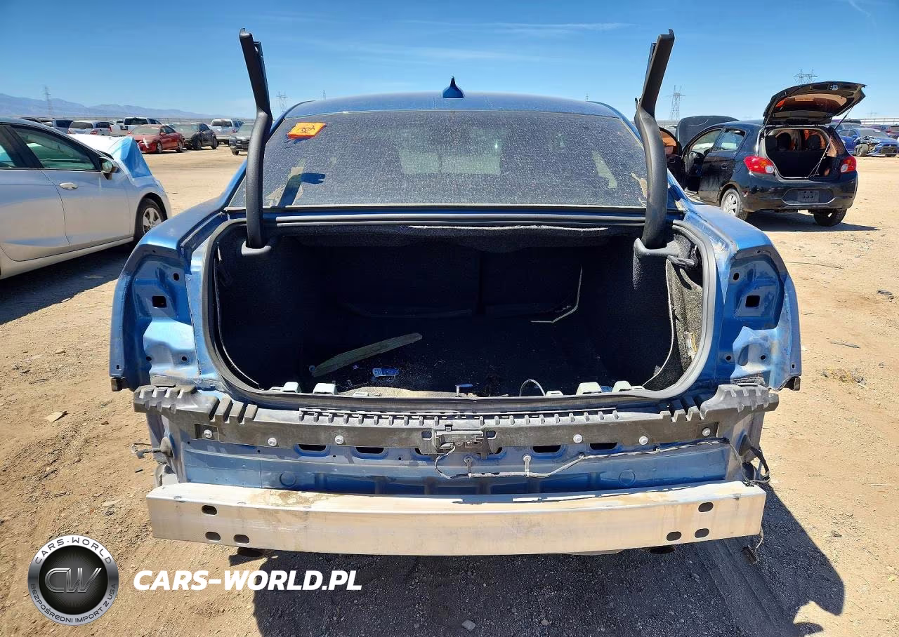 2020 Chrysler 300 Touring VIN:2C3CCAAGXLH201091 - 6